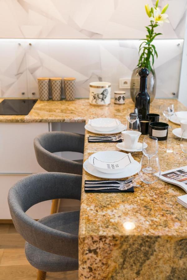 Ivory Apartment - Loftaffair Cracovia Exterior foto
